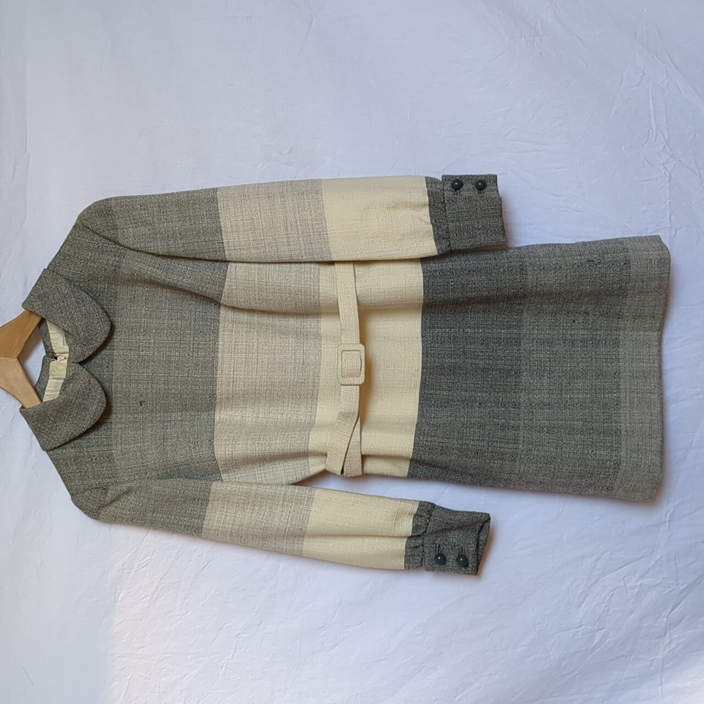 Madame Runge dress in grey and cream stripes vintage collared optional Belt